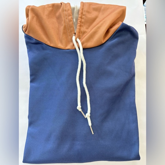 Hoodie Beautiful sweatshirt with a unique design. - Picture 10 of 14